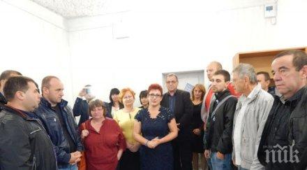 мадлена бояджиева отборът герб тетевен откриха кампанията новия офис партията