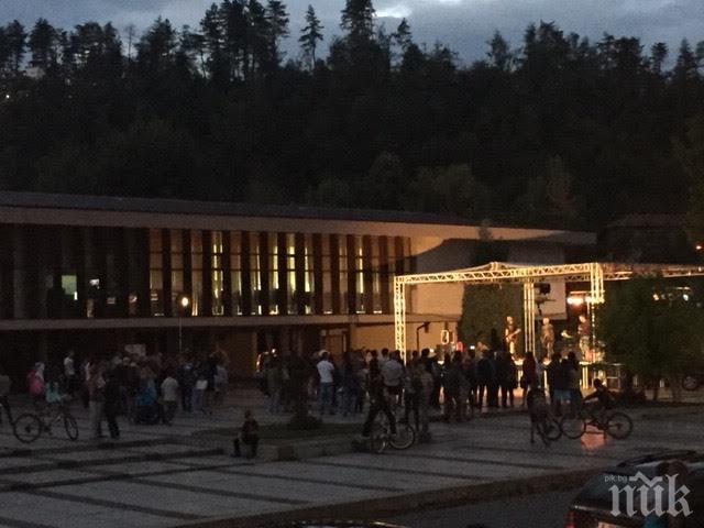 ПЪРВО в ПИК! Реформаторите се издъниха тежко на старта на кампанията във Велинград