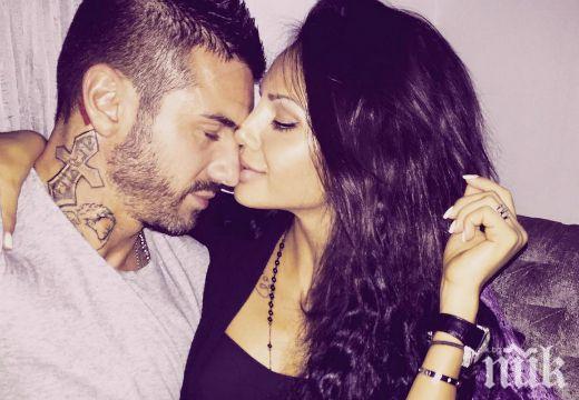 Благо не можа да напише „Есмер“ върху Колизеума, но успя върху бутонките си (снимка)