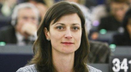 егидата мария габриел брюксел провежда конференция майчиното здравеопазване