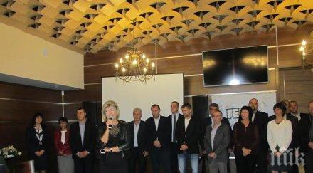 кандидатът герб кмет елин пелин вяра вучкова работя привличането инвестиции общината