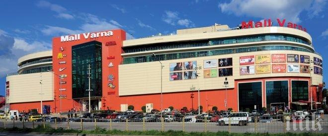 Катастрофа пред мол „Варна”, блъснат е човек 