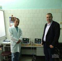 Кандидатът на ГЕРБ за кмет на Ихтиман дари два реанимационни монитора на болницата в града
