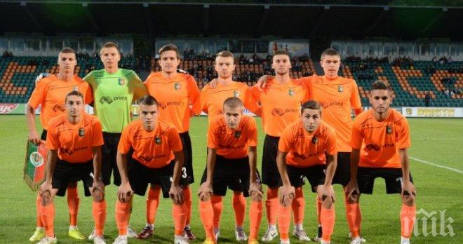 Невероятни пропуски лишиха Литекс от победа в Шампионската лига