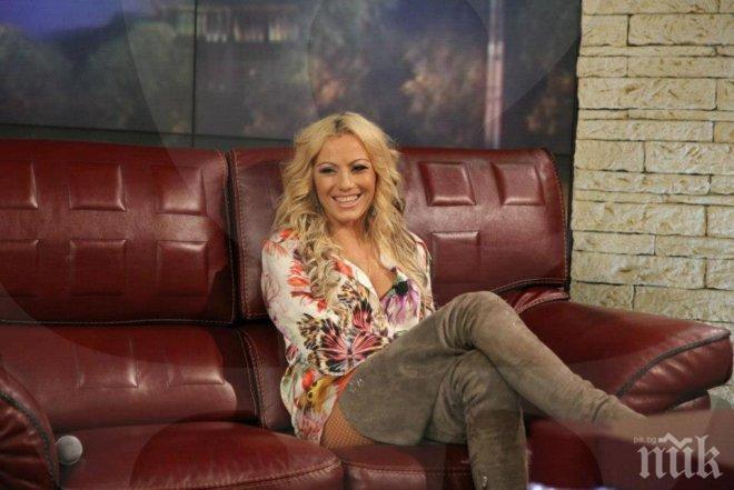 Рязка промяна! Камелия с нова прическа, отряза си косата (снимка)