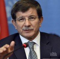 Давутоглу: Турция е обезпокоена от ударите на Русия в Сирия, но това няма да противопостави Анкара на Москва