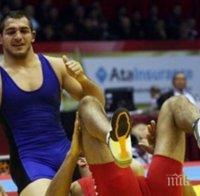 Великов в битка с борци от 25 страни на турнира в Якутия