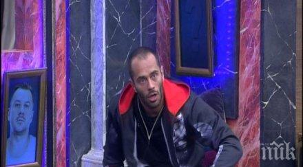 влюбен загубен деян топалски съкрушен раздялата преслава