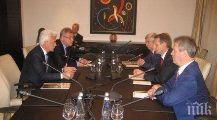 атака иска страната присъедини коалицията ислямска държава