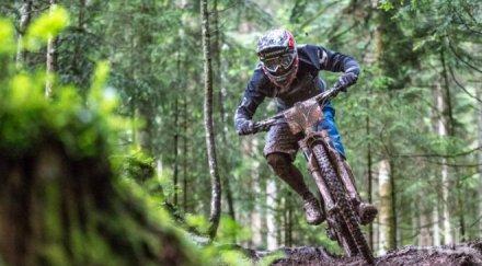 българия първи път представител световните ендуро серии