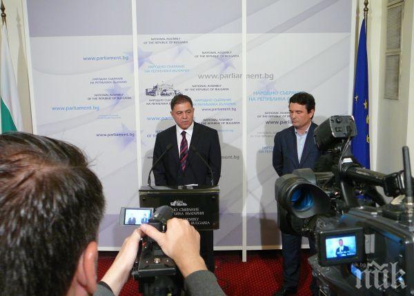 Министър Ненчев изригна срещу шефа на ВВС: Не е истина, че той е осигурил 80 милиона лева, това е изцяло моя заслуга!