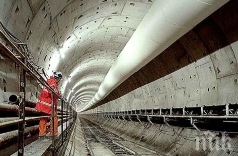 Железничарите в тунела под Ламанша поискаха помощ във връзка със зачестилите смъртни случаи