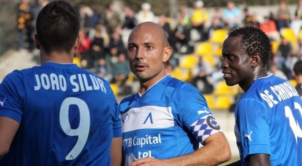 капитанът левски контузи кипър