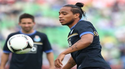 защитник интер легна ножа