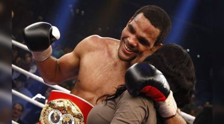 шампион бокс счупи ръката спаринг