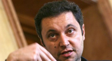 яне волен всеки идиот стане депутат