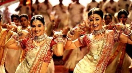 боливуд вдъхновени снимат филми черноморието