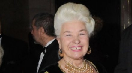 чалгата върти порноканалите