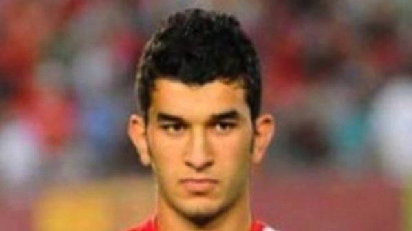 Берое пробва национален полузащитник на Алжир