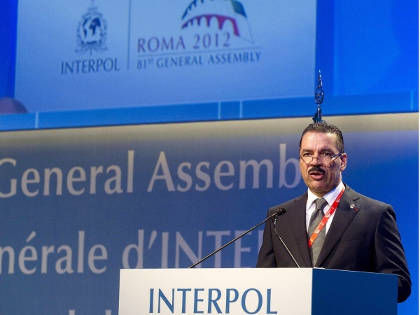 Шефът на Интерпол: Доходите от уредените мачове са колкото на Кока-Кола