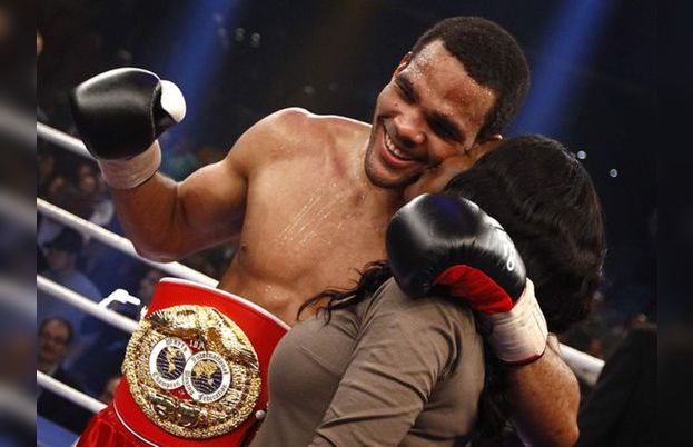 Шампион по бокс си счупи ръката на спаринг