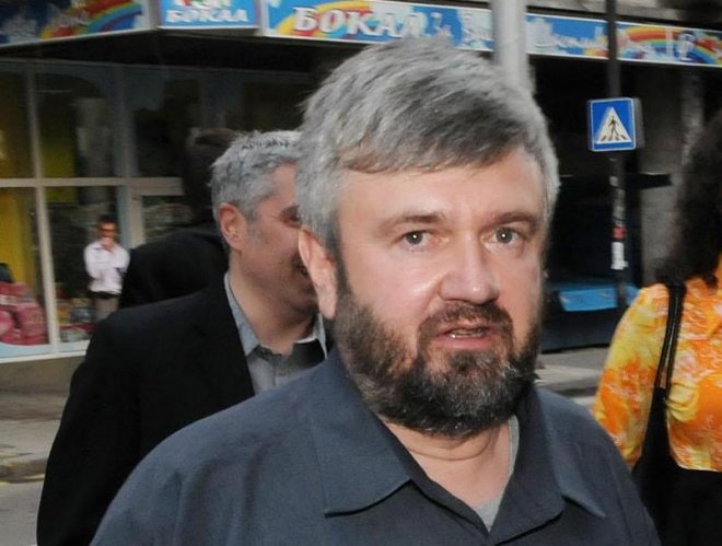 Теди Москов не повеждал бунт срещу чалгата