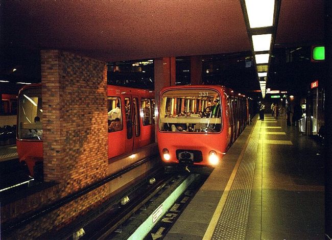 Сигнал за бомба спря метрото в Лион