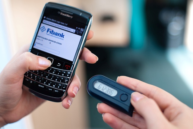 Проверяват телекомите за сигурността на дигиталния подпис