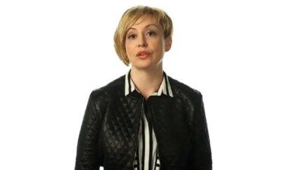 шаш стефания колева влиза лудница