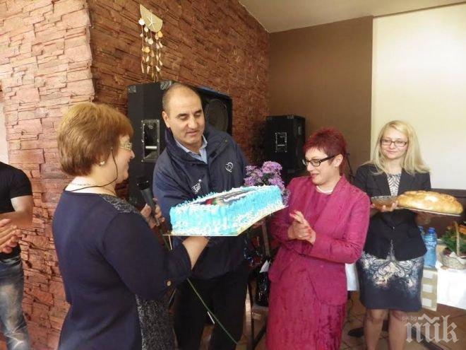 Цветан Цветанов: Кандидатът ни за кмет на Тетевен д-р Мадлена Бояджиева е високо оценявана от ГЕРБ