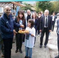 Цветанов: ГЕРБ, Наталия Ковачева и Мирослав Семов ще възстановят със собствени средства локомотива на жп гарата в село Царева Ливада