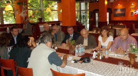 видни интелектуалци подкрепиха стоян парпулов кмет пазарджик