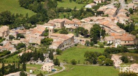 създава село свети спас