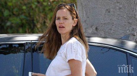 дженифър гарнър бебе номер четири