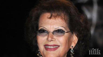 клаудия кардинале щастлива съм върна българия