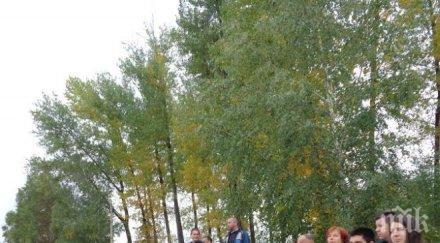 кандидатът герб кмет пирдоп донка бикова гост футболен мач отборите пирдоп рилски спортист