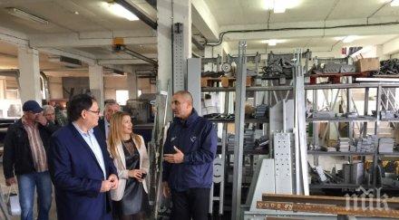 цветанов срещна работещи предприятие асансьори ескалатори шумен