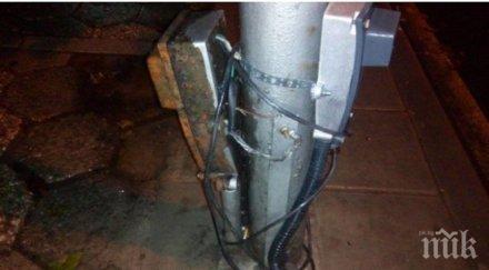 внимание оголени кабели спирка застрашават варненци токов удар снимки