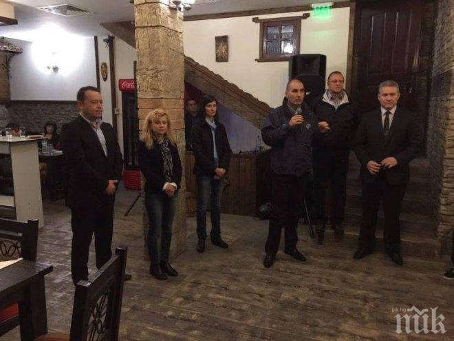 Цветанов на среща с бизнеса в Бяла: Изберете Димитър Славов за кмет, за да се развива общината
