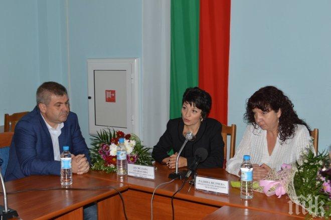 Десислава Атанасова: Ще работим в полза на двойките с репродуктивни проблеми от област Монтана (снимки)
