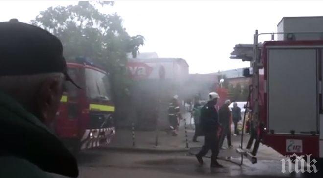 Пожар избухна на пазар в Русе