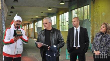 николай иванов получи плакет лекоатлетите