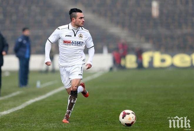 Жереми Манзоро бойкотира Славия