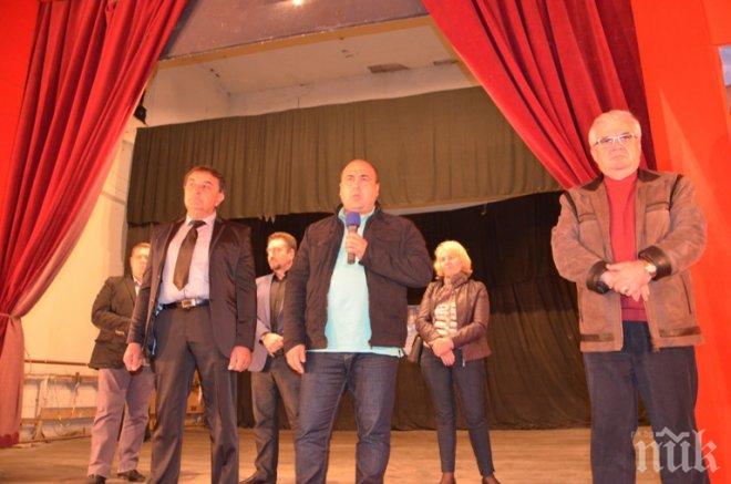 Народният представител от ГЕРБ Владислав Николов в Беглеж: Само с неуморим човек като проф. Стойков Плевен има бъдеще
