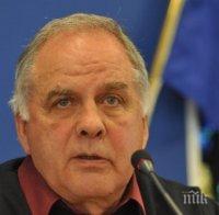 Лазаров: Няма бойкоти, отборът играе мъжки