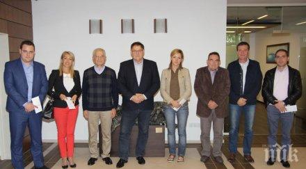 кандидатът кмет шумен герб любомир христов собственикът алкомет фикрет индже обсъдиха община бизнес партнират