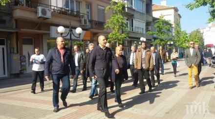 цветан цветанов поморие подкрепи централния нападател герб иван алексиев