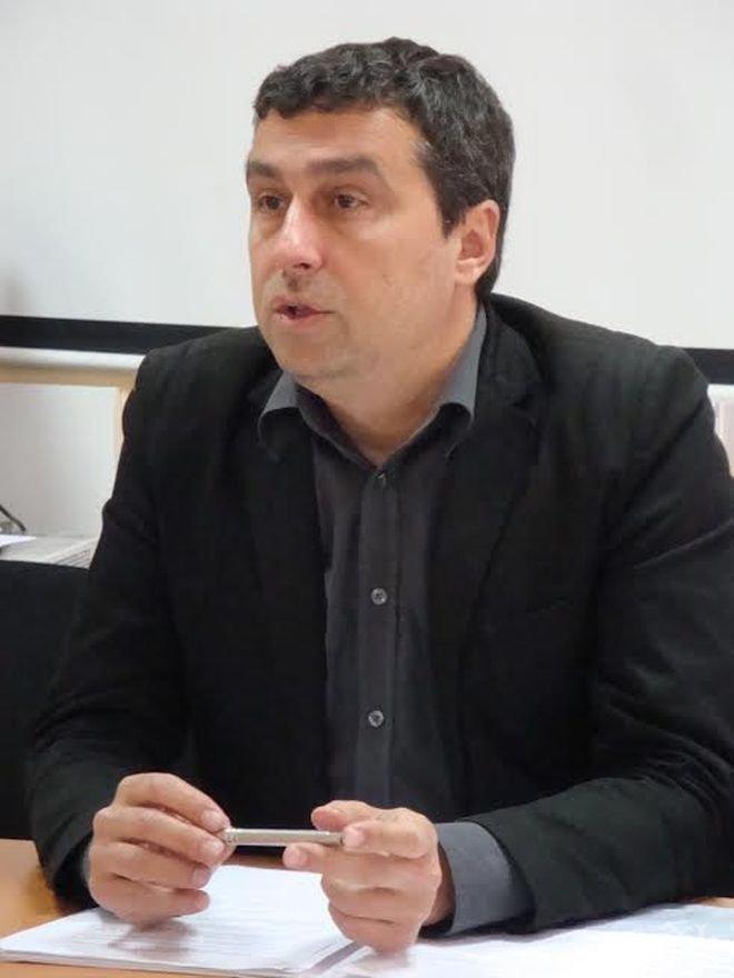 Областният лидер на социалистите Васил Самарски призова политическите сили ясно да се разграничат от палежа в Стара Загора