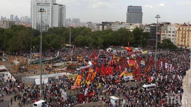 Външно министерство съветва: Избягвайте митинги в Турция
