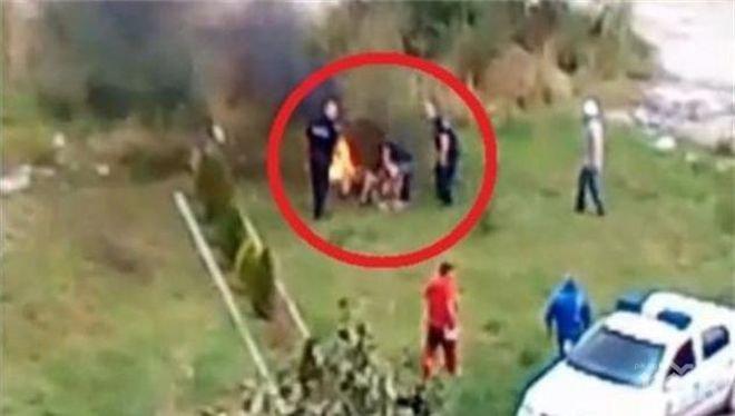 Зверство! Изгориха на клада кмет заради корупция
